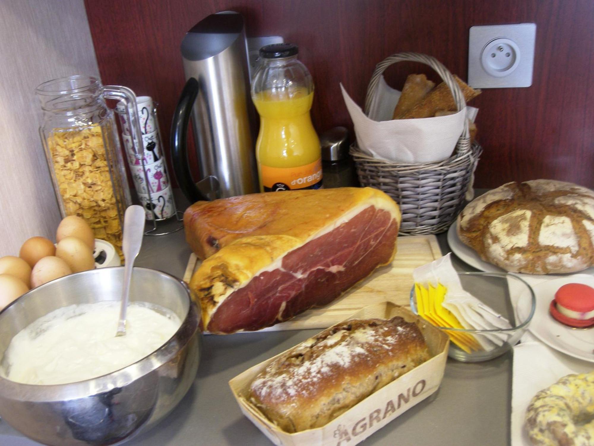 Hostellerie Del Matin Calme Montverdun Luaran gambar