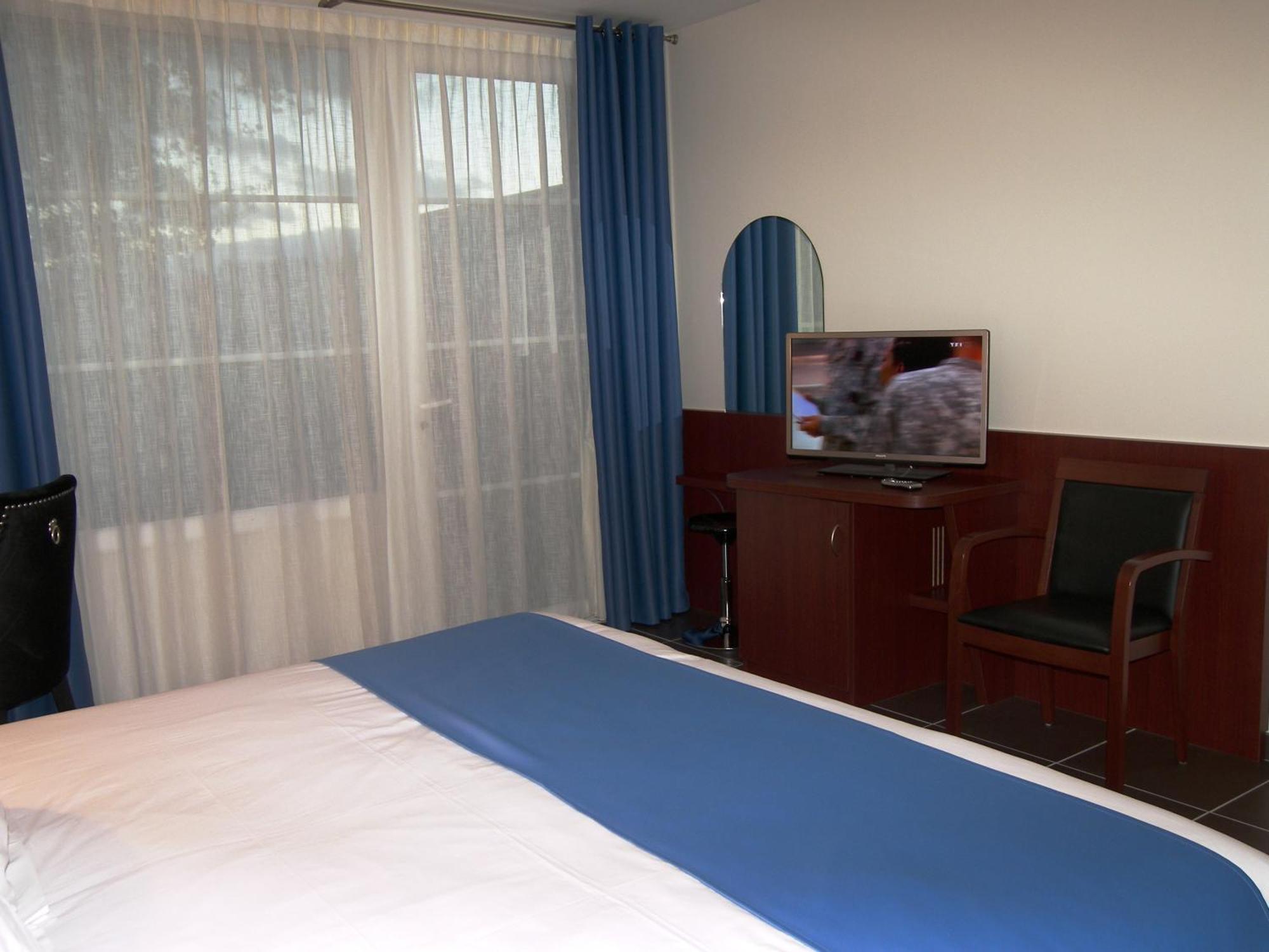 Hostellerie Del Matin Calme Montverdun Luaran gambar
