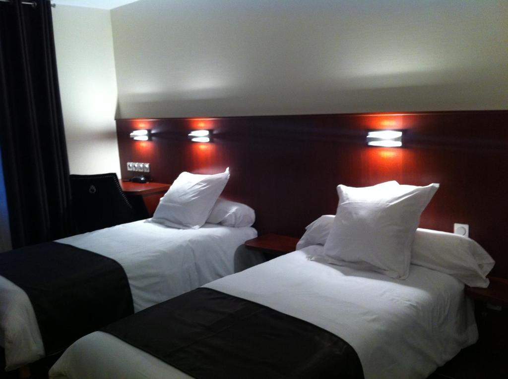 Hostellerie Del Matin Calme Montverdun Bilik gambar
