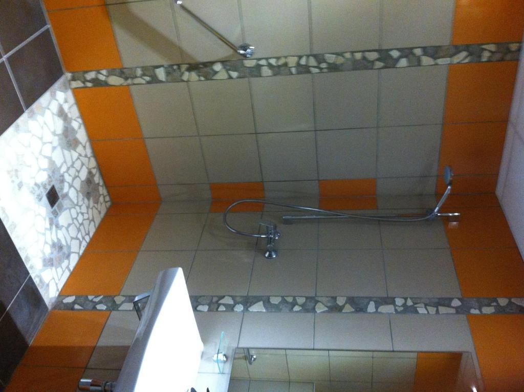 Hostellerie Del Matin Calme Montverdun Bilik gambar